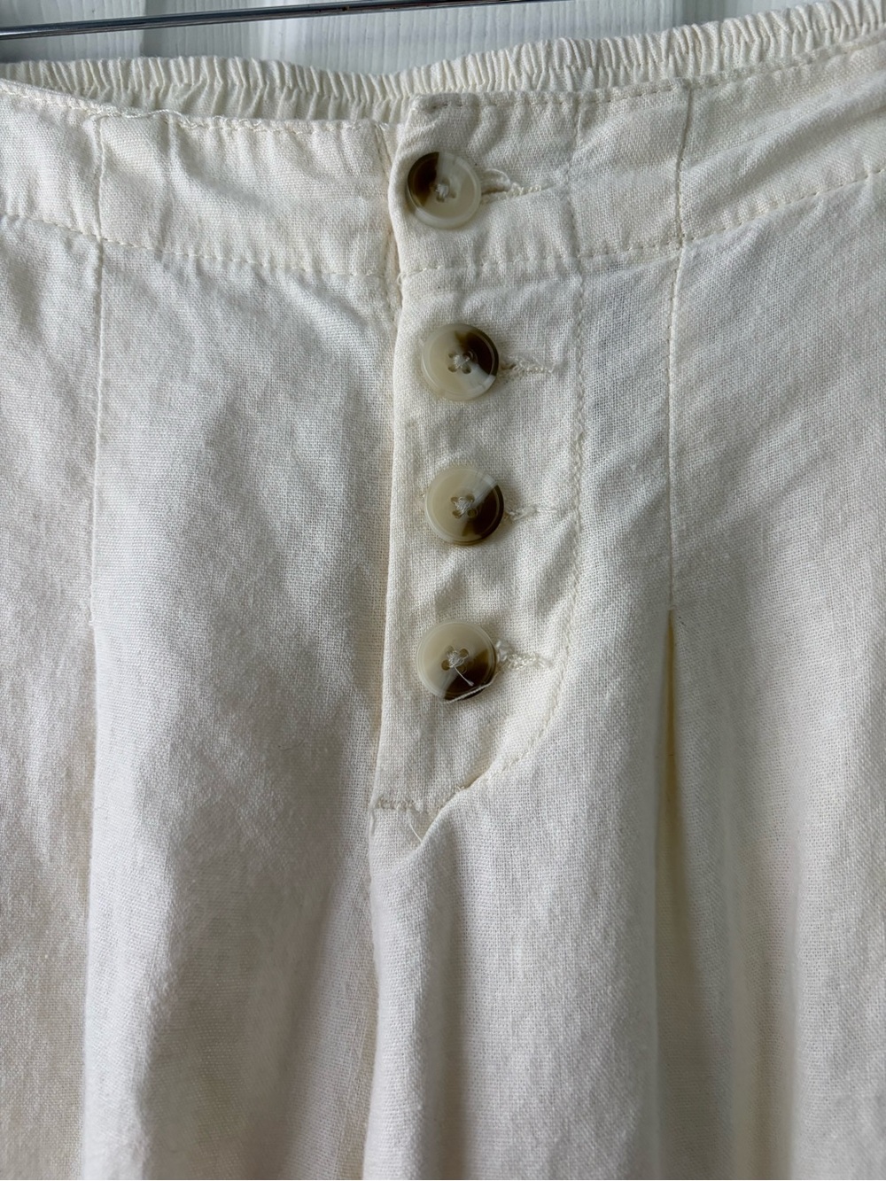 Sincerely Jules Women’s Cream Button-Front Casual Pants size small